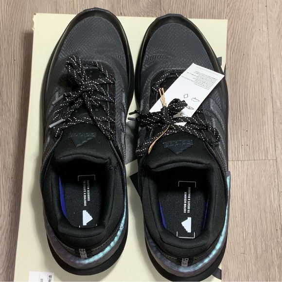 New ADIDAS Znsara Boost Athletic Sneaker Women's Size US 7.5, 9 GZ4923 - Picture 8 of 10